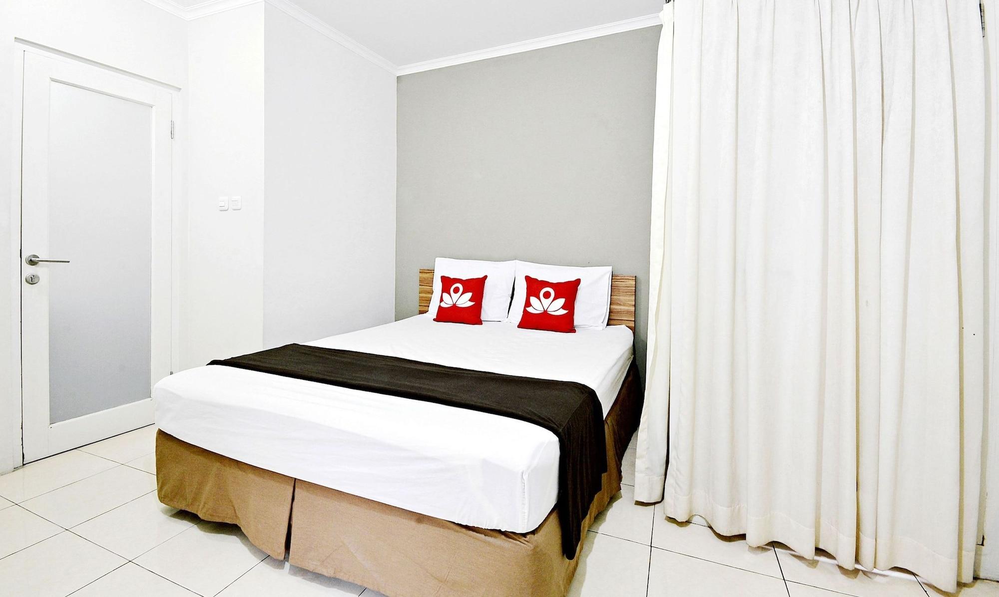 ג'קרטה Zen Rooms Mampang Prapatan מראה חיצוני תמונה