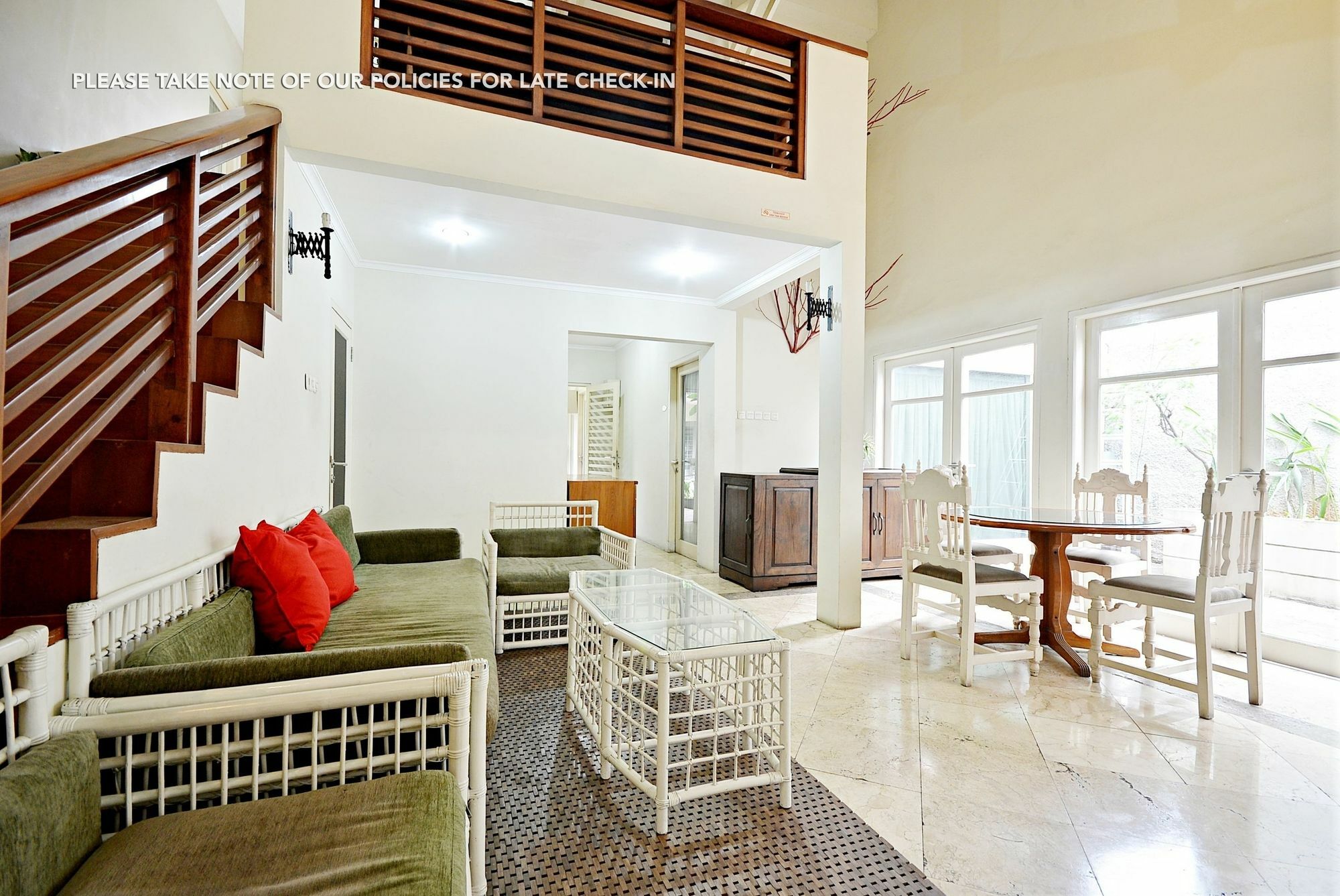 ג'קרטה Zen Rooms Mampang Prapatan מראה חיצוני תמונה