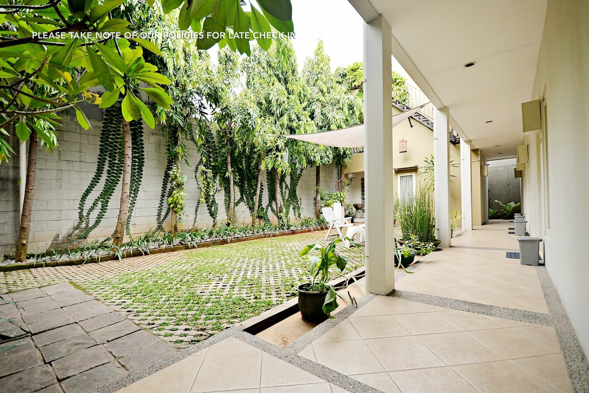 ג'קרטה Zen Rooms Mampang Prapatan מראה חיצוני תמונה